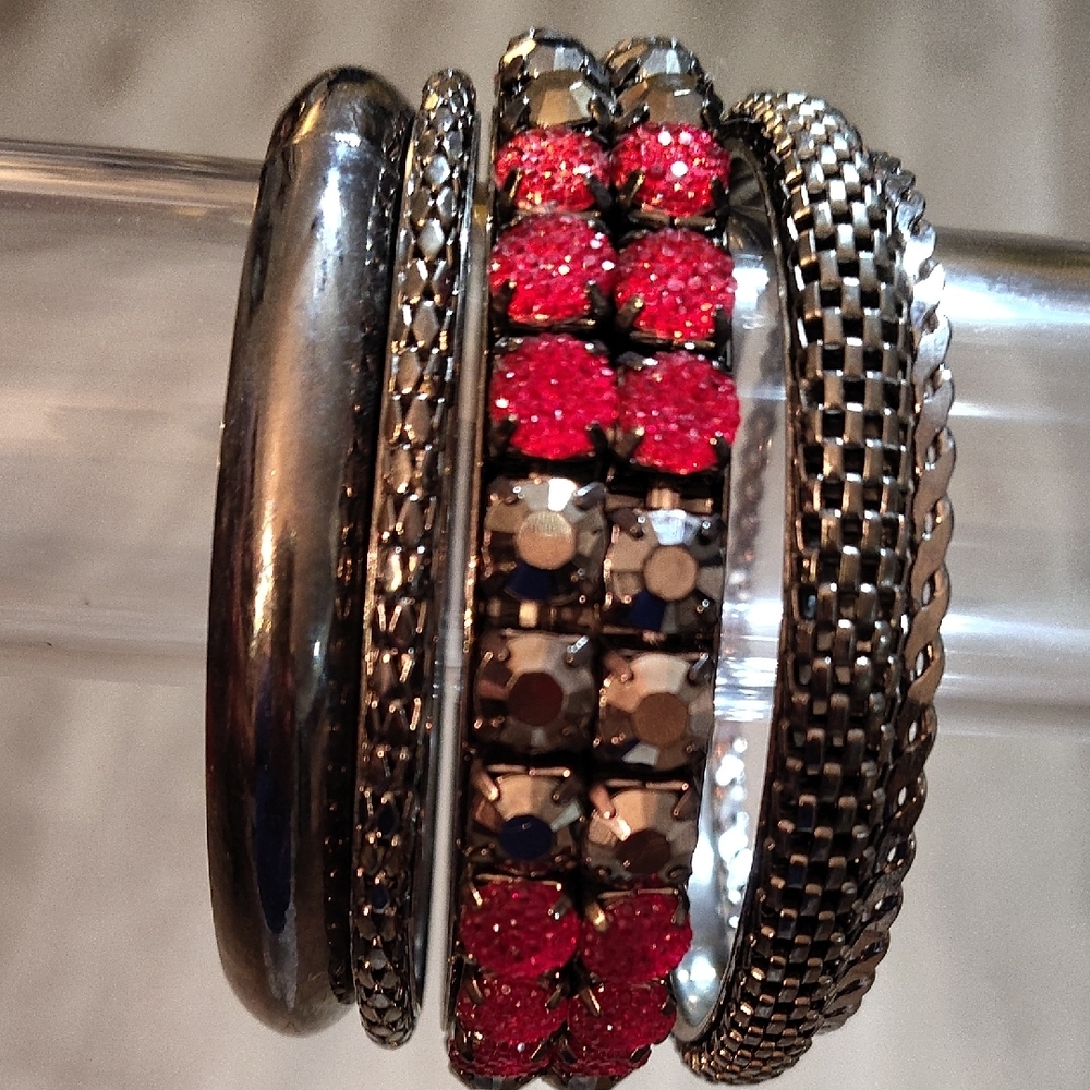 5PC Stackable Plus Size Gunmetal Bangle Bracelet Set with Red Accents